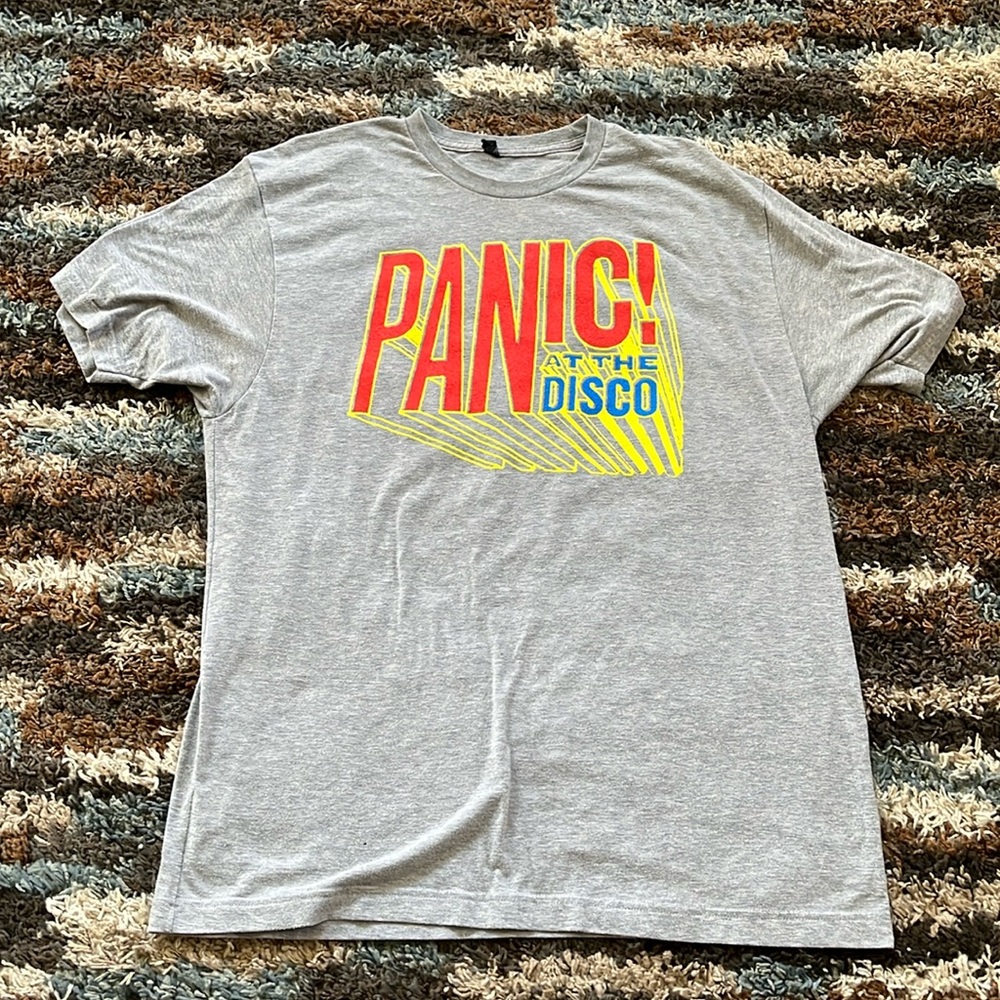 Men’s XL Panic! At The Disco Shirt